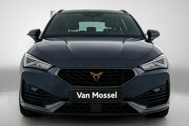 CUPRA Leon (2023) thumbnail 5