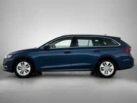 Škoda Octavia (2021) thumbnail 2