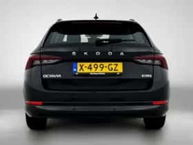 Škoda Octavia (2023) thumbnail 3