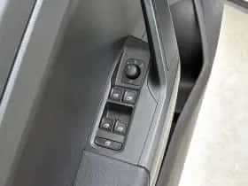SEAT Arona (2023) thumbnail 26