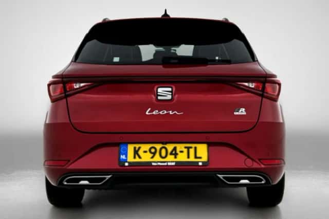 SEAT Leon (2020) thumbnail 3