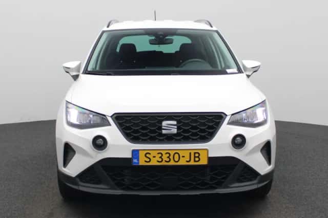 SEAT Arona (2023) thumbnail 3