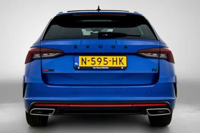 Škoda Octavia (2021) thumbnail 3