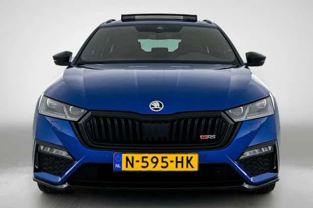 Škoda Octavia (2021) thumbnail 5