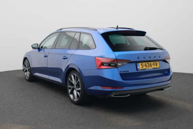 Škoda Superb (2023) thumbnail 2