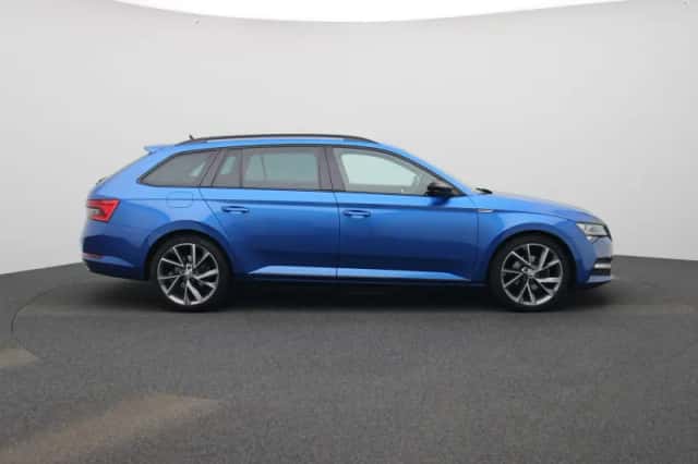 Škoda Superb (2023) thumbnail 6