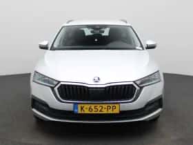 Škoda Octavia (2021) thumbnail 3