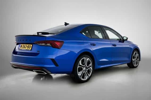 Škoda Octavia (2021) thumbnail 4