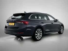 Škoda Octavia (2021) thumbnail 4