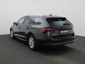Škoda Octavia (2021) thumbnail 2