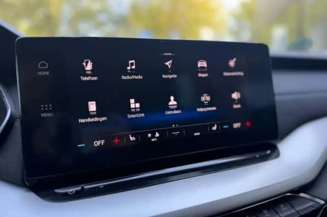 Škoda Octavia (2021) thumbnail 4
