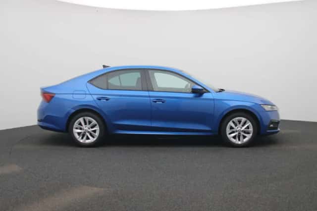 Škoda Octavia (2021) thumbnail 6