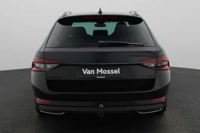 Škoda Superb (2021) thumbnail 5