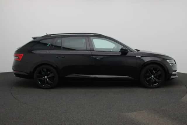 Škoda Superb (2021) thumbnail 6