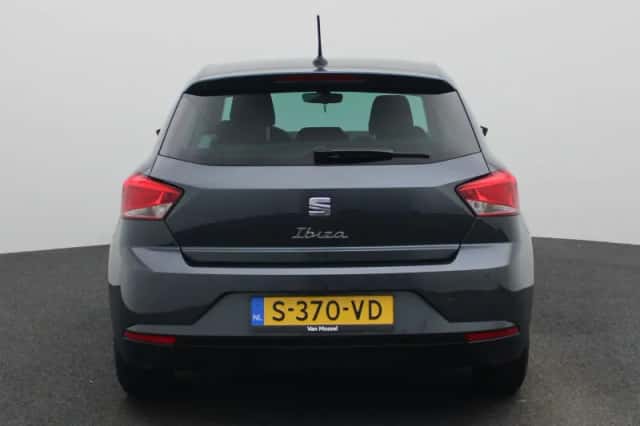 SEAT Ibiza (2023) thumbnail 5