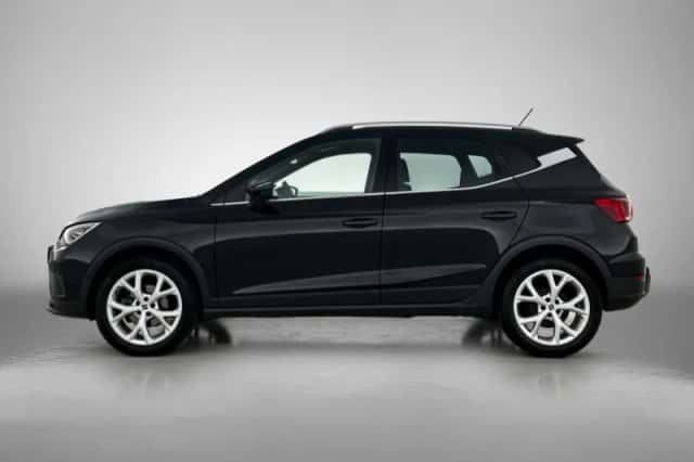 SEAT Arona (2021) thumbnail 2
