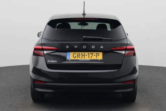 Škoda Fabia (2024) thumbnail 5