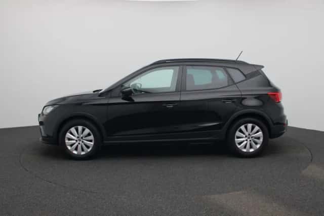 SEAT Arona (2023) thumbnail 4