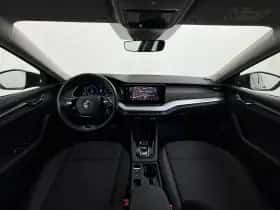 Škoda Octavia (2021) thumbnail 16