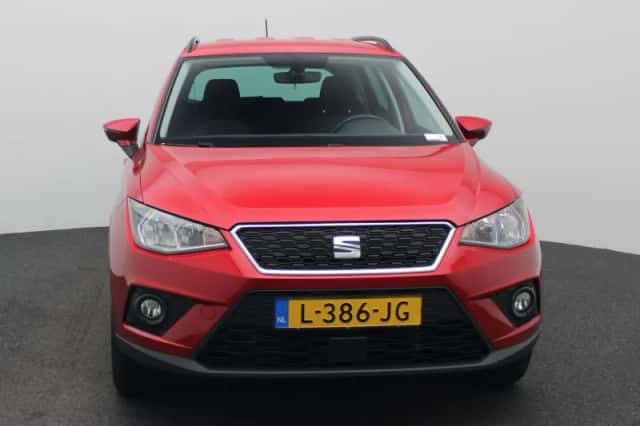 SEAT Arona (2021) thumbnail 3