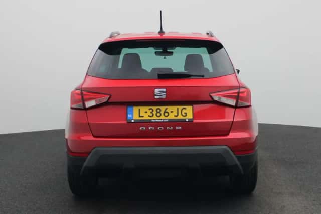 SEAT Arona (2021) thumbnail 5