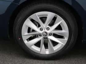 Škoda Octavia (2021) thumbnail 13