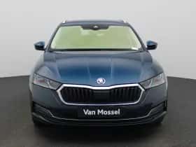 Škoda Octavia (2021) thumbnail 3
