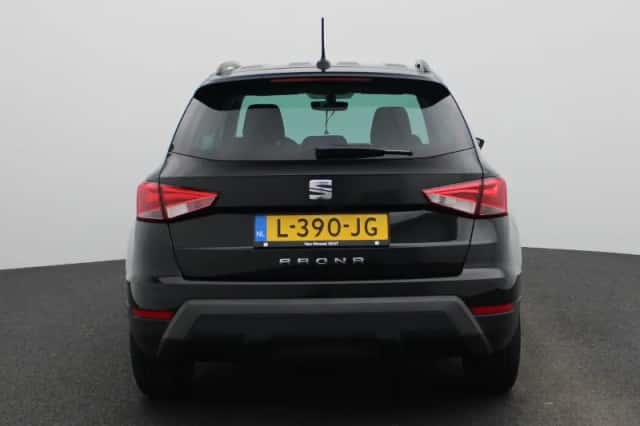 SEAT Arona (2021) thumbnail 5