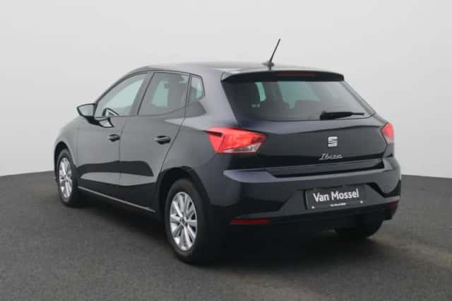 SEAT Ibiza (2023) thumbnail 2