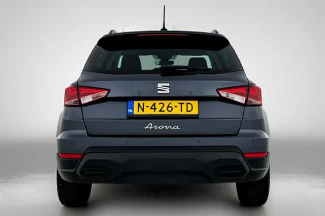 SEAT Arona (2022) thumbnail 3