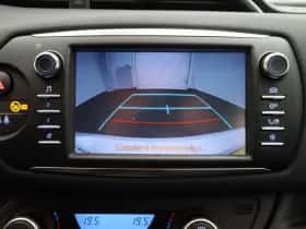 Toyota Yaris (2017) thumbnail 18