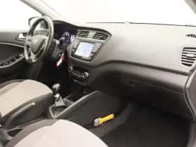 Hyundai i20 (2016) thumbnail 23