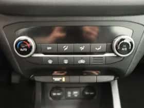 Hyundai i20 (2016) thumbnail 10