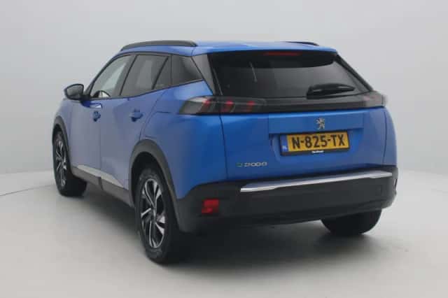 Peugeot e-2008 (2021) thumbnail 2