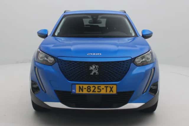 Peugeot e-2008 (2021) thumbnail 3