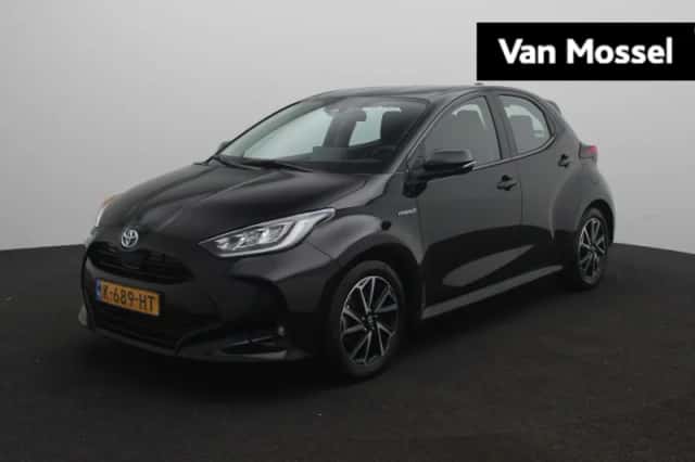 Toyota Yaris (2020) thumbnail 1
