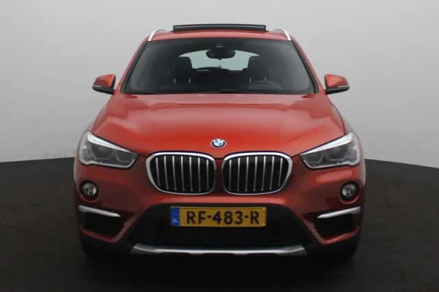 BMW X1 (2017) thumbnail 4