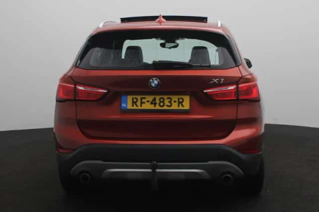 BMW X1 (2017) thumbnail 6