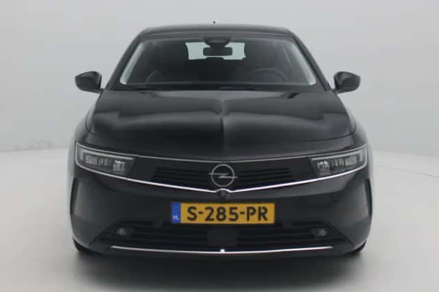Opel Astra (2023) thumbnail 3