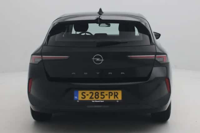 Opel Astra (2023) thumbnail 5