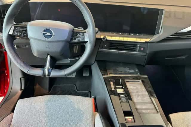Opel Astra (2023) thumbnail 6