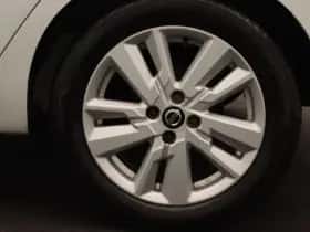 Nissan Micra (2020) thumbnail 17