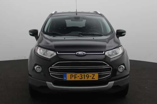 Ford EcoSport (2017) thumbnail 4
