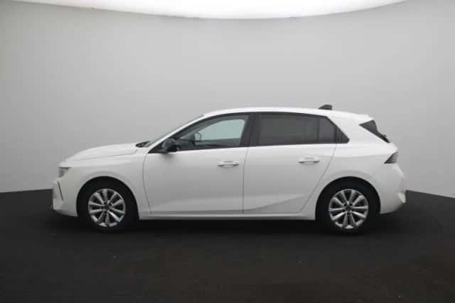 Opel Hatchback (2023) thumbnail 5