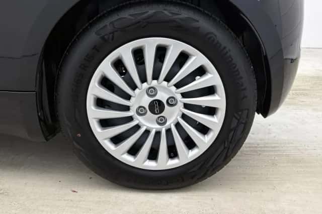 Fiat 500e (2023) thumbnail 29