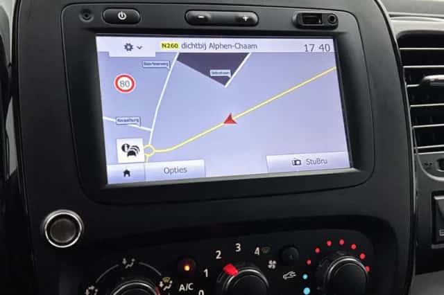 Opel Vivaro (2018) thumbnail 15