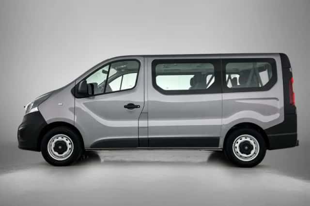 Opel Vivaro (2018) thumbnail 3