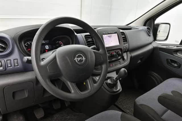 Opel Vivaro (2018) thumbnail 8