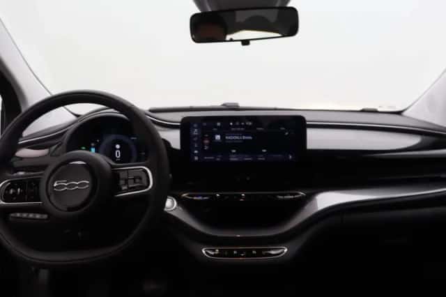 Fiat 500e (2024) thumbnail 7