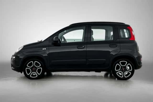 Fiat Panda (2022) thumbnail 2